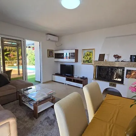 Marijana By Guide Breza